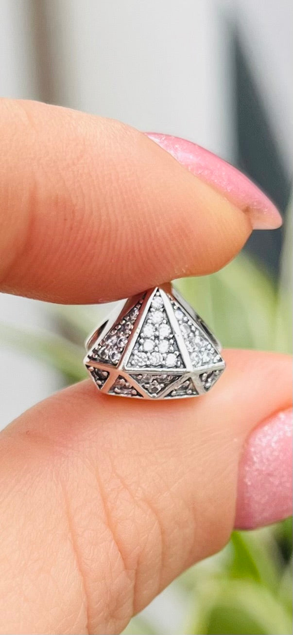 Charm Piramise “Diamante” Plata 925 y circonias