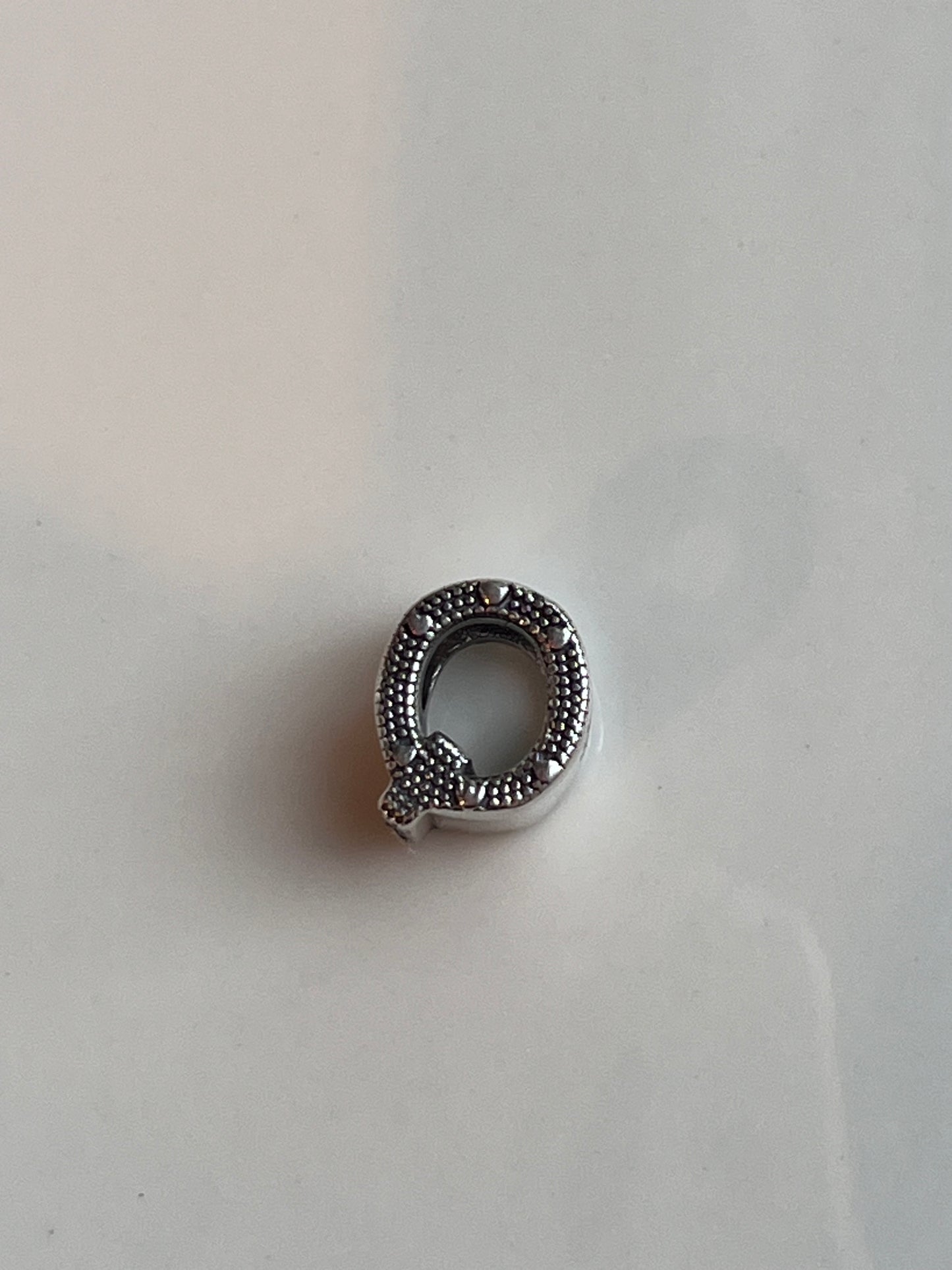 Inicial pasante Q plata 925 dos caras