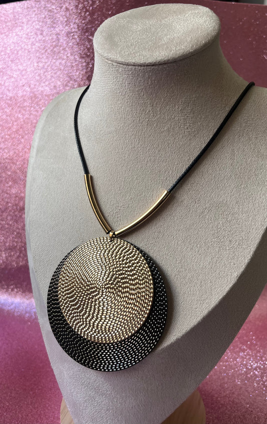 Mega collar Gold Esfera
