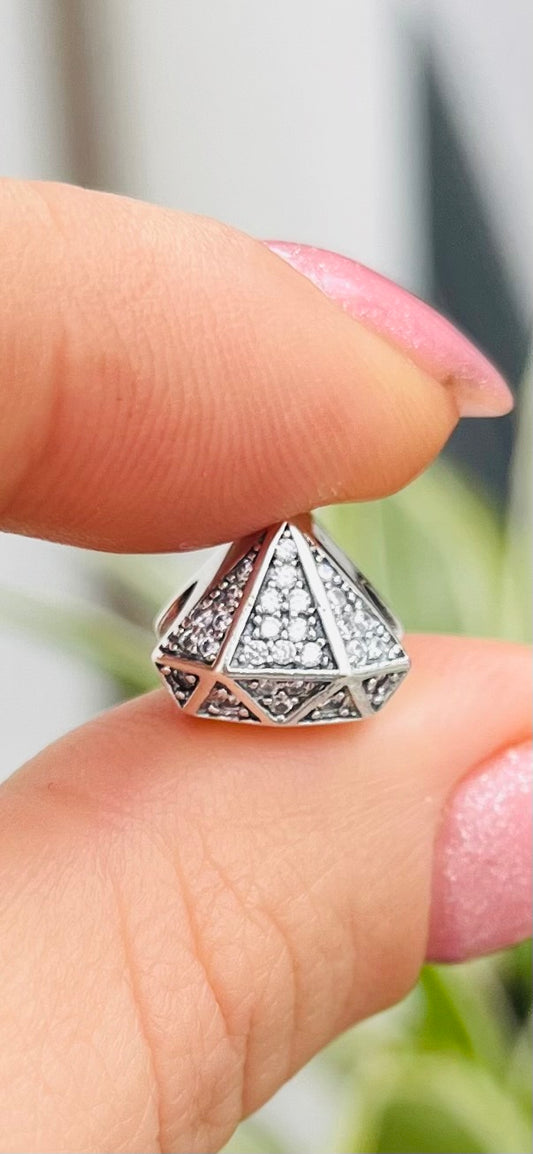 Charm Piramise “Diamante” Plata 925 y circonias