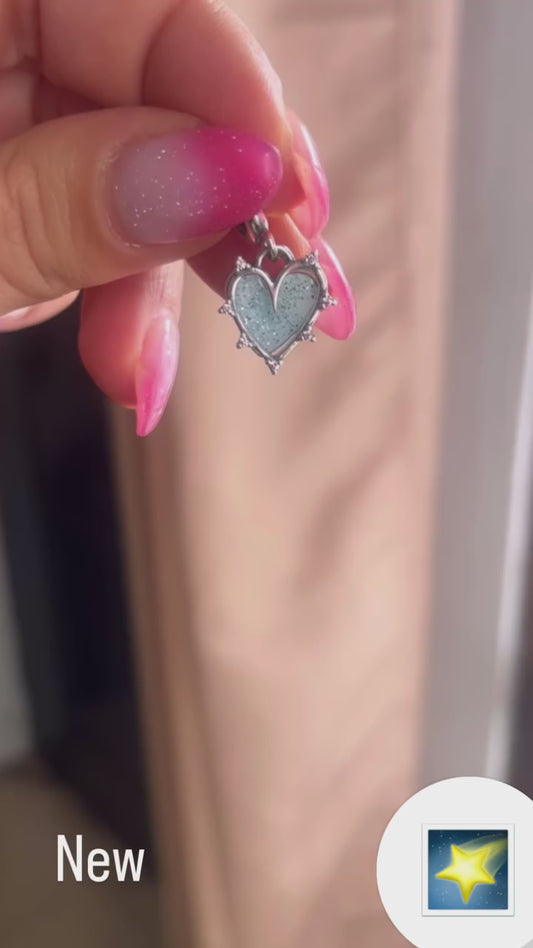 Charm doble corazón con circonias