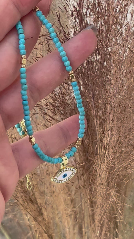 Collar Protector con cuentas en celeste ✨🧿 regulable