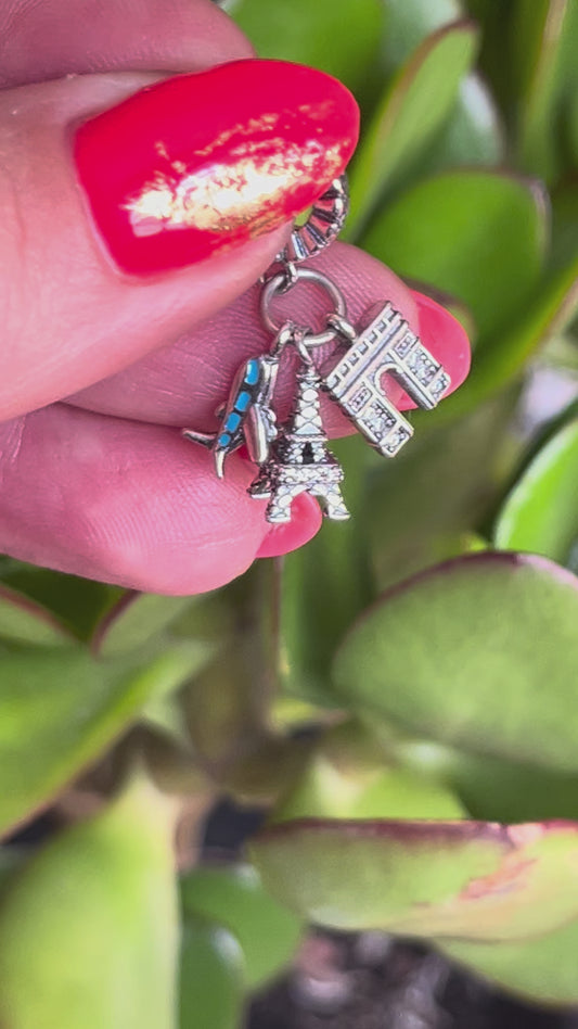 Triple charm viajero ✈️🗼